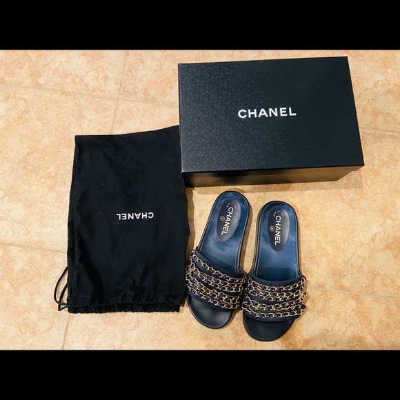 CHANEL Shoes - Chanel Marine Chain Slide Mule Size 38